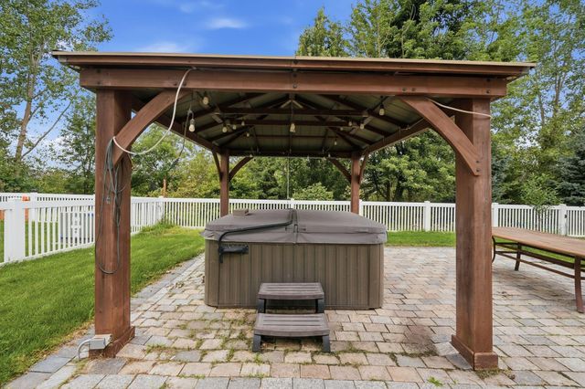 13984 Empress Lane, Dyer, IN 46311