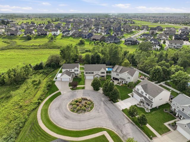13984 Empress Lane, Dyer, IN 46311