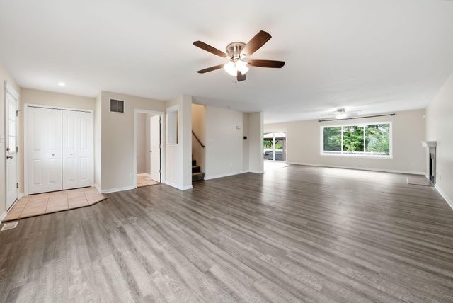13984 Empress Lane, Dyer, IN 46311