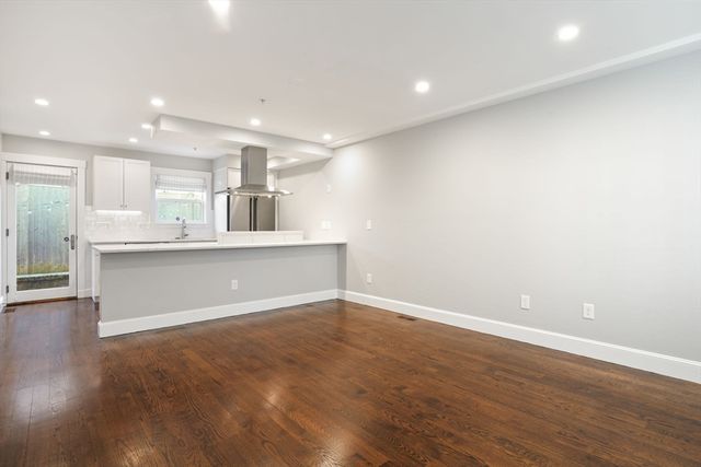 5 Atwood Sq 5, Boston, MA 02130