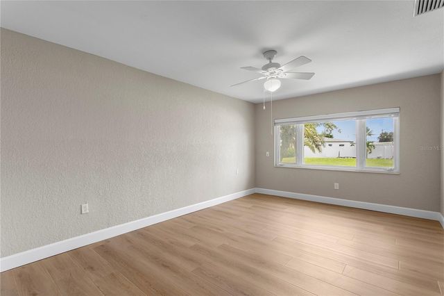 7989 CAUSEWAY BOULEVARD N, St Petersburg, FL 33707