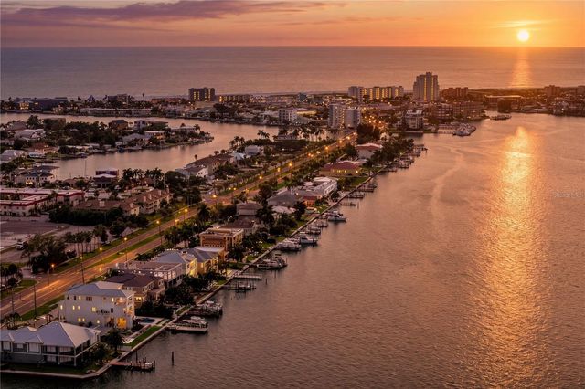 7989 CAUSEWAY BOULEVARD N, St Petersburg, FL 33707