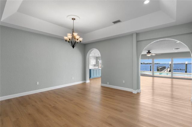 7989 CAUSEWAY BOULEVARD N, St Petersburg, FL 33707
