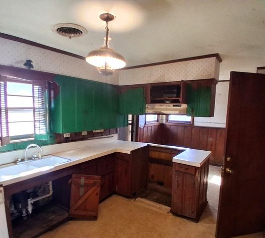 501 W Terrell Avenue, Cooper, TX 75432