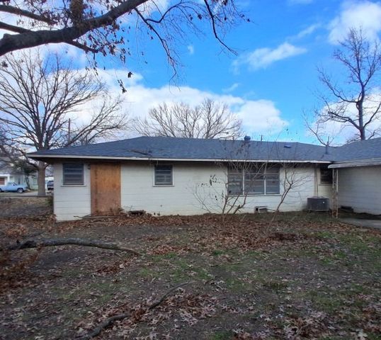 501 W Terrell Avenue, Cooper, TX 75432