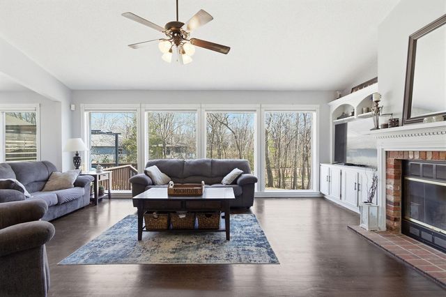 2602 CHAMBRAY RD, Columbia, MO 65203