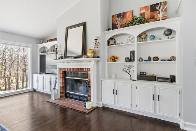 2602 CHAMBRAY RD, Columbia, MO 65203