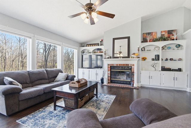 2602 CHAMBRAY RD, Columbia, MO 65203