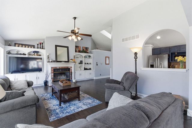 2602 CHAMBRAY RD, Columbia, MO 65203