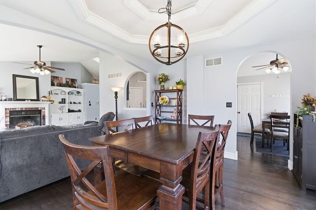 2602 CHAMBRAY RD, Columbia, MO 65203