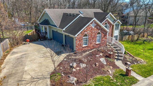 2602 CHAMBRAY RD, Columbia, MO 65203