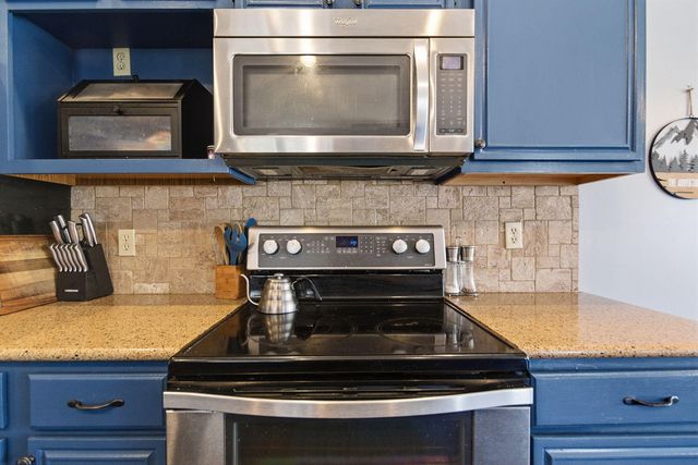 2602 CHAMBRAY RD, Columbia, MO 65203