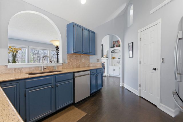 2602 CHAMBRAY RD, Columbia, MO 65203