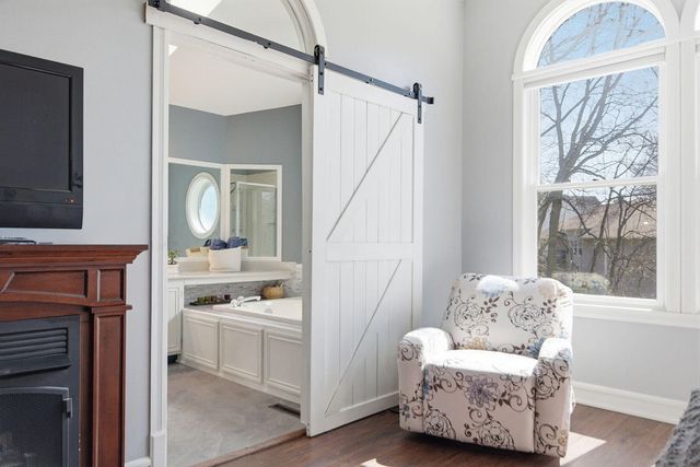 2602 CHAMBRAY RD, Columbia, MO 65203