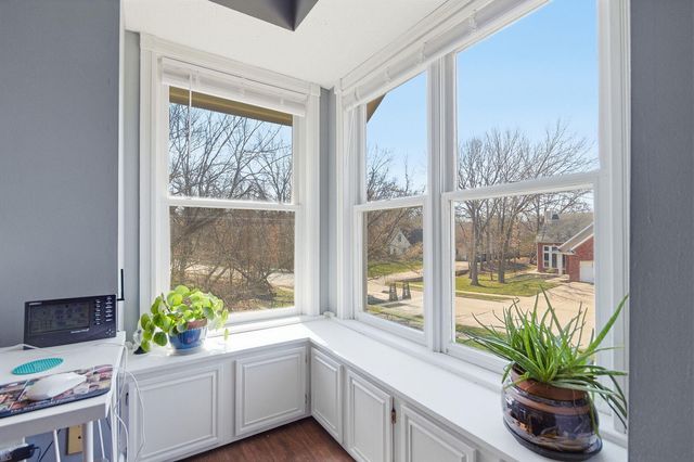 2602 CHAMBRAY RD, Columbia, MO 65203