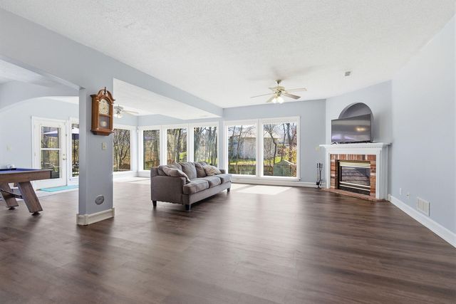 2602 CHAMBRAY RD, Columbia, MO 65203