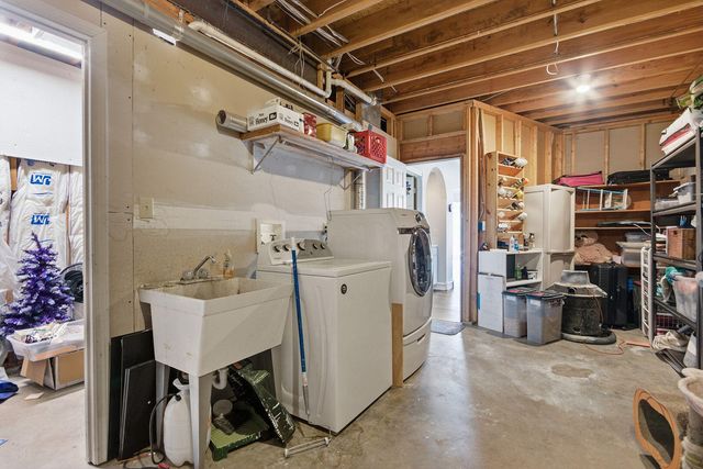 2602 CHAMBRAY RD, Columbia, MO 65203