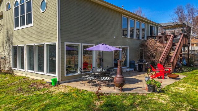 2602 CHAMBRAY RD, Columbia, MO 65203