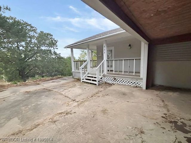 805 E 6th Street, Heavener, OK 74937