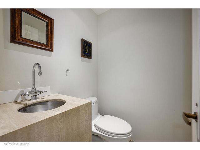 1434 N Dearborn Street, Chicago, IL 60610