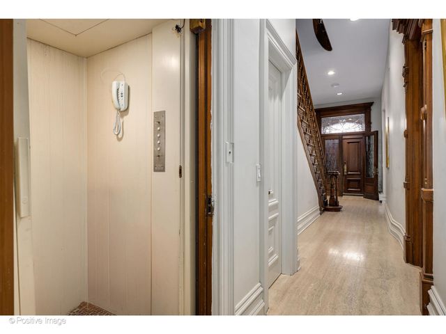 1434 N Dearborn Street, Chicago, IL 60610