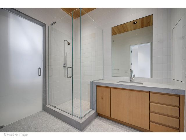 1434 N Dearborn Street, Chicago, IL 60610
