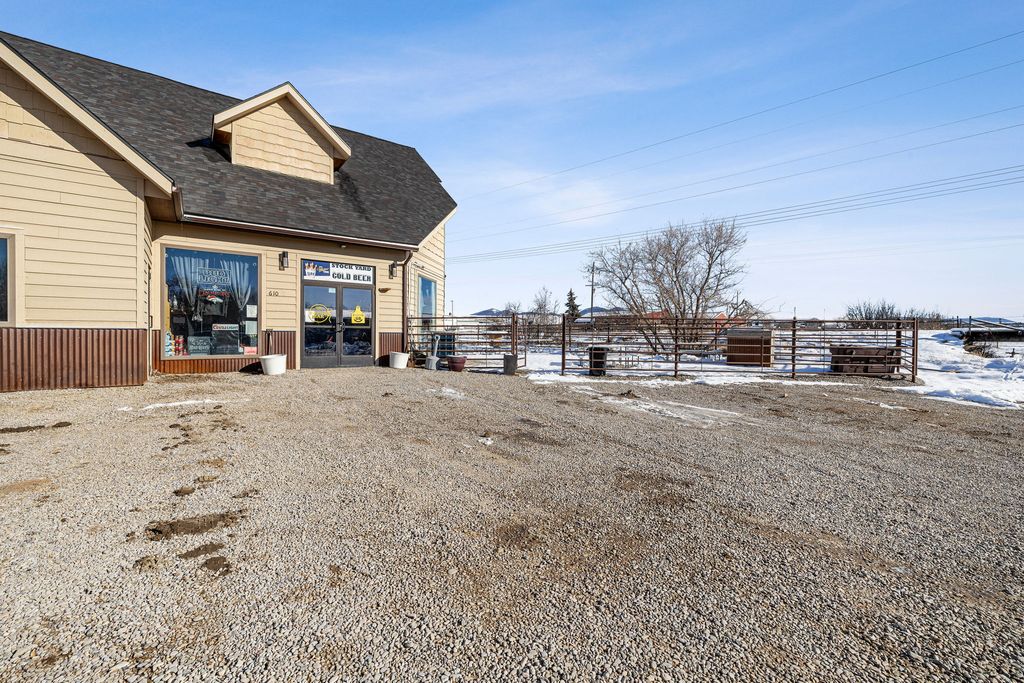 610 US Highway 191, Lewistown, MT 59457 photo 3