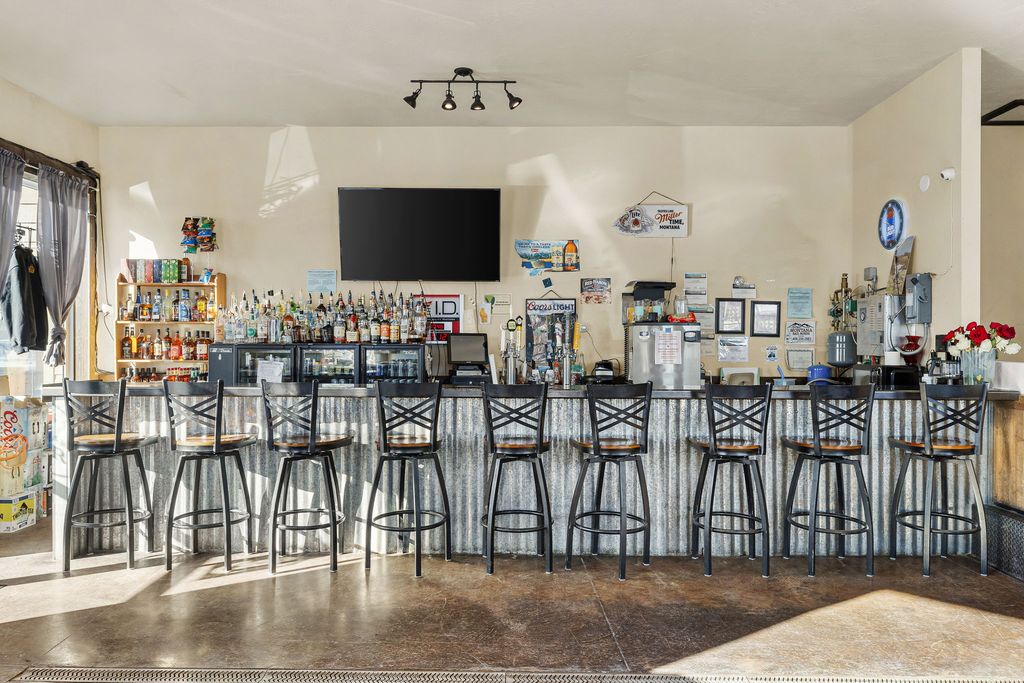 610 US Highway 191, Lewistown, MT 59457 photo 8