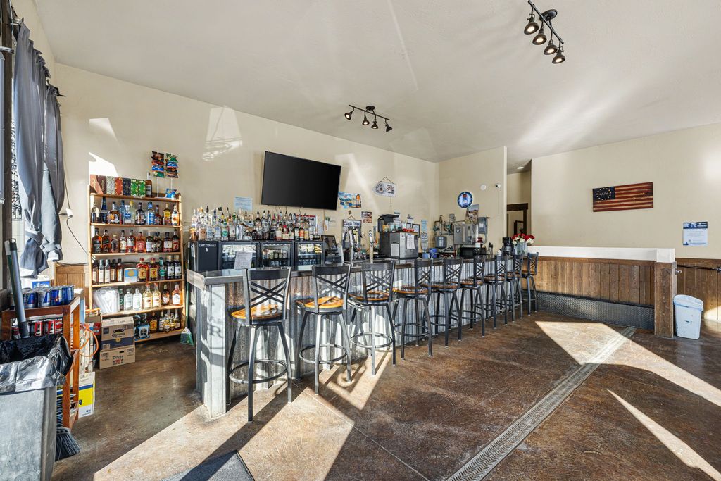 610 US Highway 191, Lewistown, MT 59457 photo 9