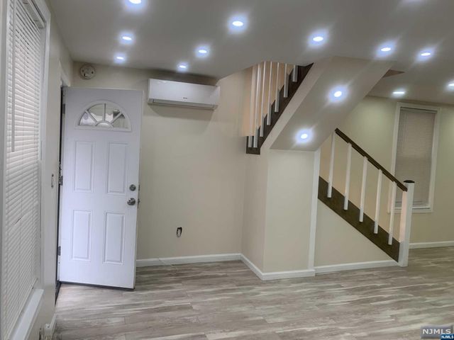 11 Tichenor Terrace, Irvington, NJ 07111