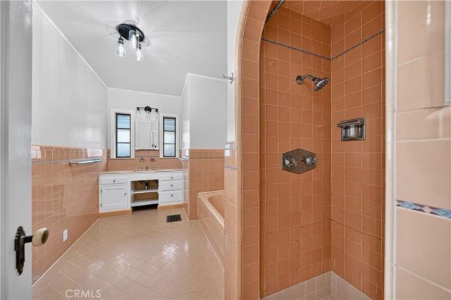 270 Garfield Avenue, Pomona, CA 91767