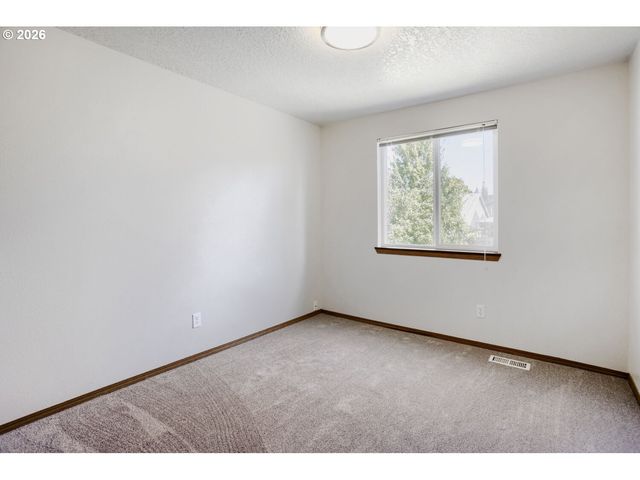 16079 Sw DEWBERRY Ln, Tigard, OR 97223