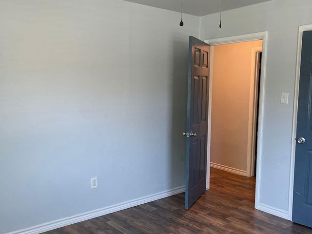 3921 Avenue H, Fort Worth, TX 76105