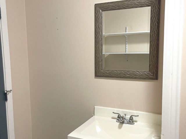 3921 Avenue H, Fort Worth, TX 76105