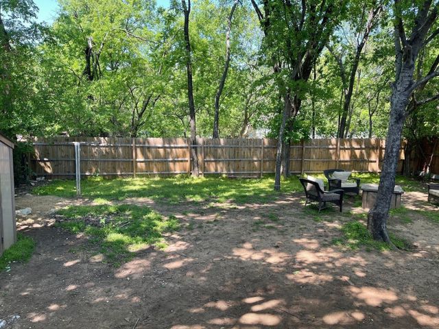 3921 Avenue H, Fort Worth, TX 76105