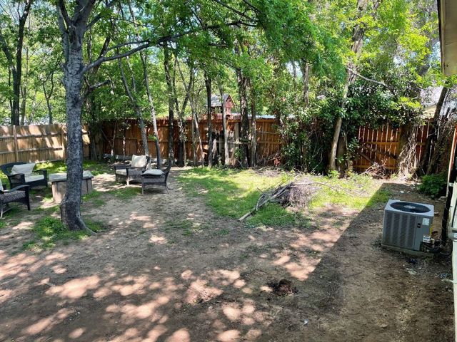 3921 Avenue H, Fort Worth, TX 76105