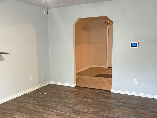 3921 Avenue H, Fort Worth, TX 76105