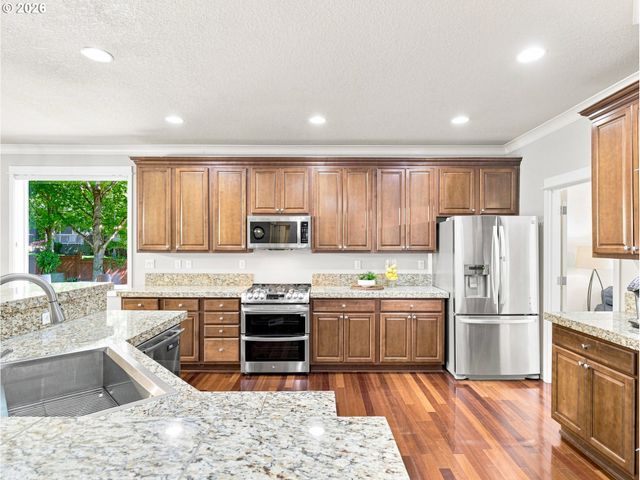 14751 Se JACKSON HILLS Dr, Happy Valley, OR 97086