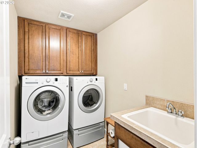 14751 Se JACKSON HILLS Dr, Happy Valley, OR 97086