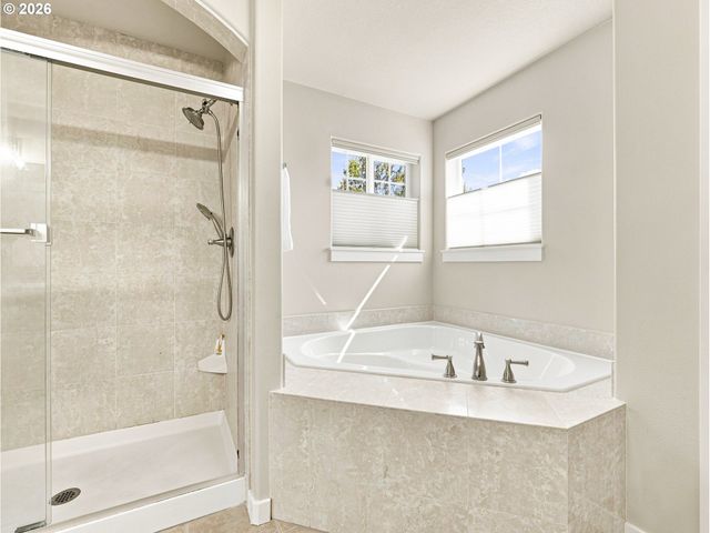 14751 Se JACKSON HILLS Dr, Happy Valley, OR 97086