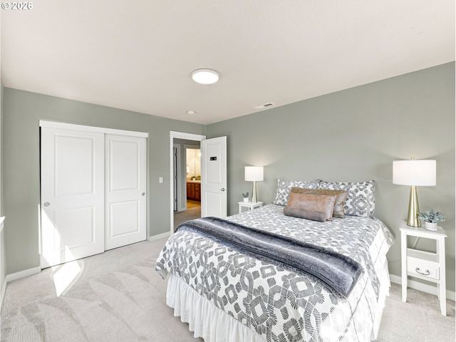 14751 Se JACKSON HILLS Dr, Happy Valley, OR 97086