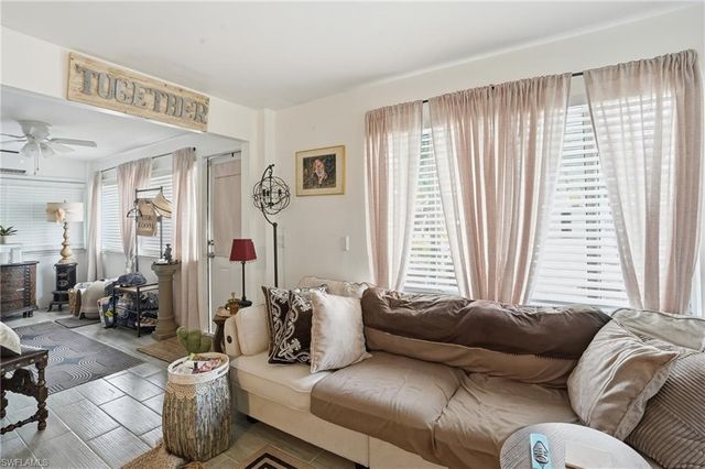 5474 Oak Ridge AVE, Fort Myers Beach, FL 33931