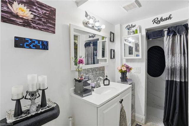 5474 Oak Ridge AVE, Fort Myers Beach, FL 33931