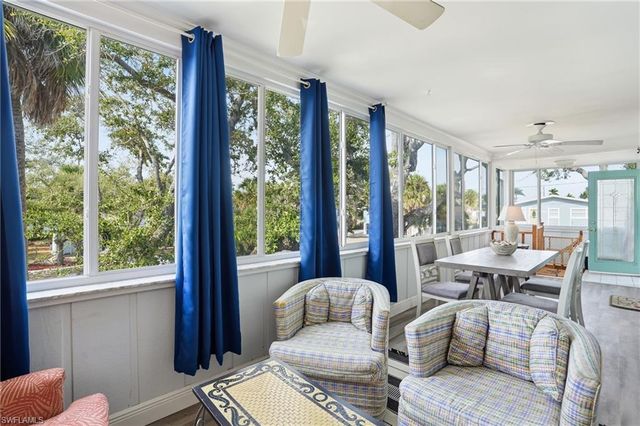 5474 Oak Ridge AVE, Fort Myers Beach, FL 33931