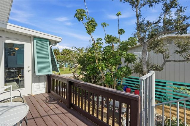 5474 Oak Ridge AVE, Fort Myers Beach, FL 33931