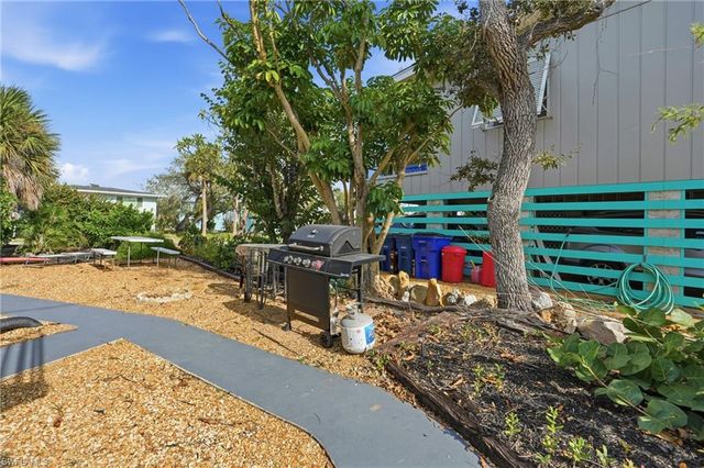 5474 Oak Ridge AVE, Fort Myers Beach, FL 33931