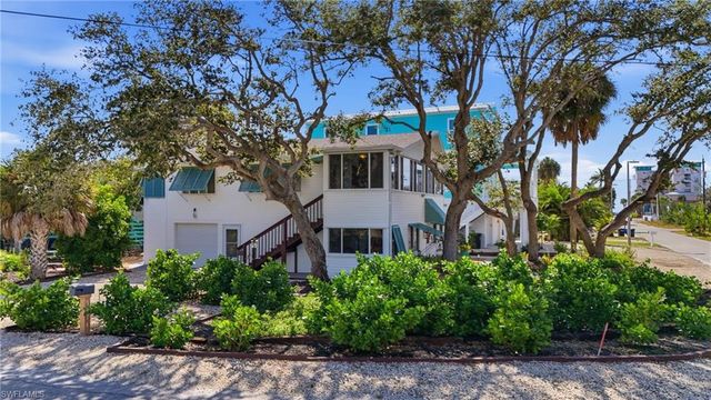 5474 Oak Ridge AVE, Fort Myers Beach, FL 33931