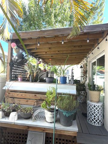 2623 14TH AVENUE N, St Petersburg, FL 33713