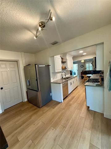 2623 14TH AVENUE N, St Petersburg, FL 33713