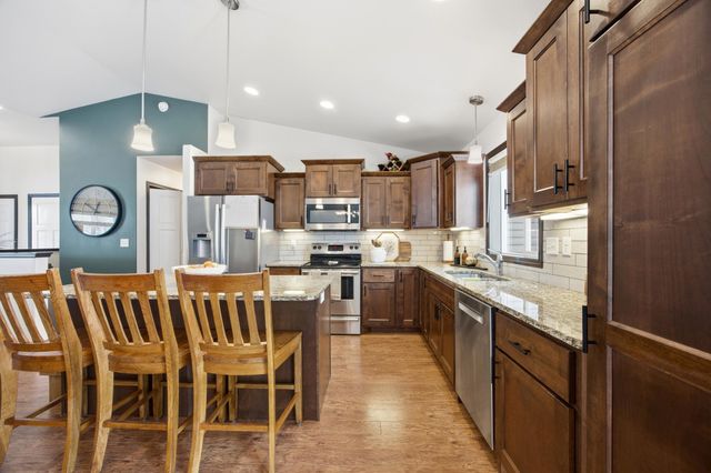 6965 24th Street S, Fargo, ND 58104